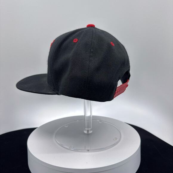 Two In The Shirt Snapback in Black - Picture 8 of 16